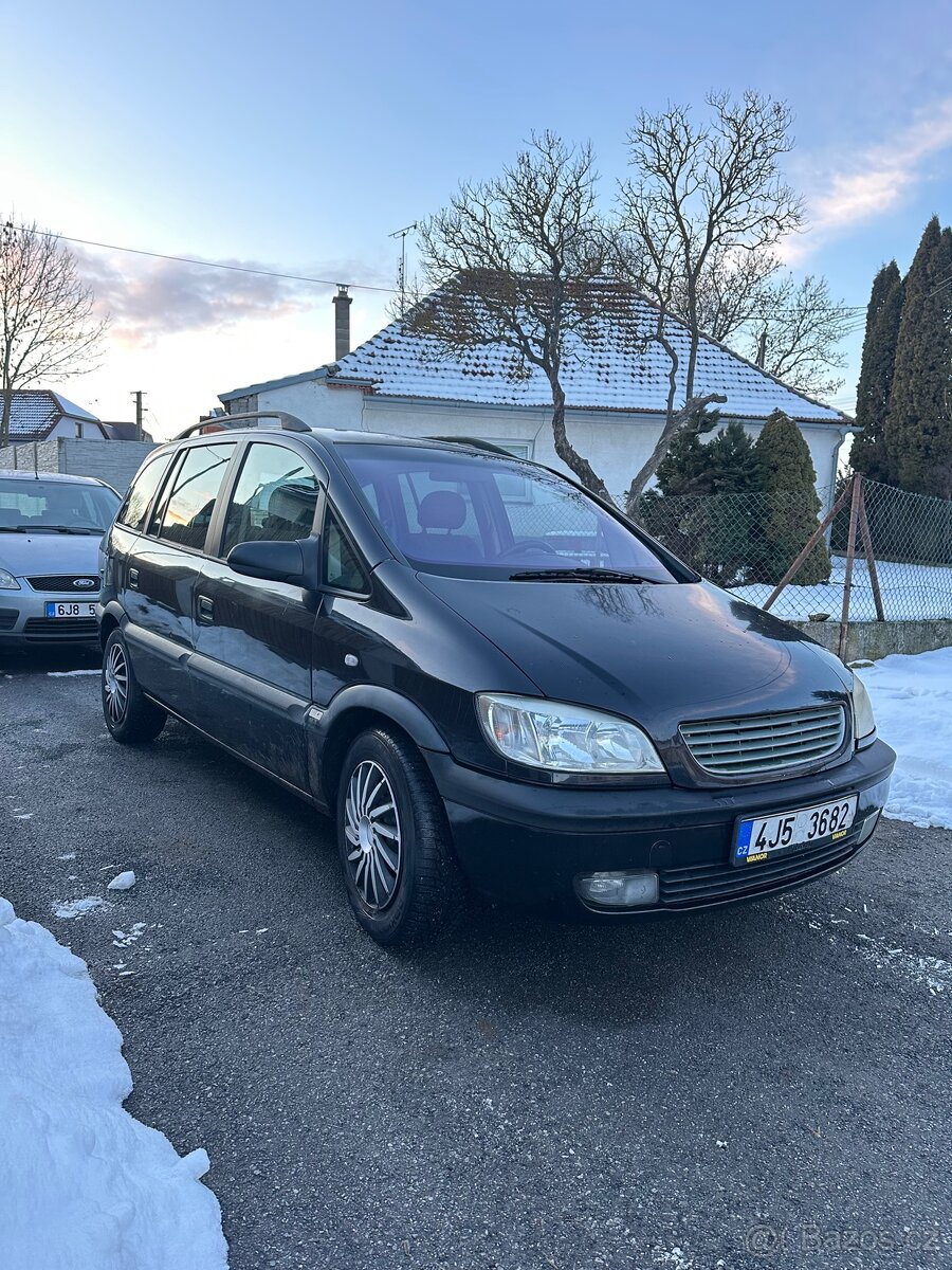 Opel Zafira 2.0 - 2