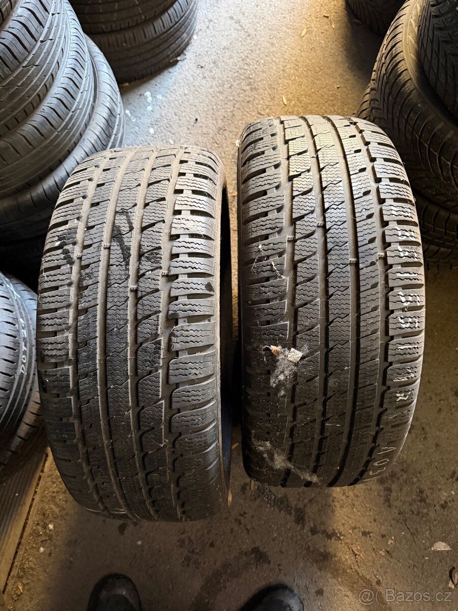 Zimní pneu 235/55/17 - 2