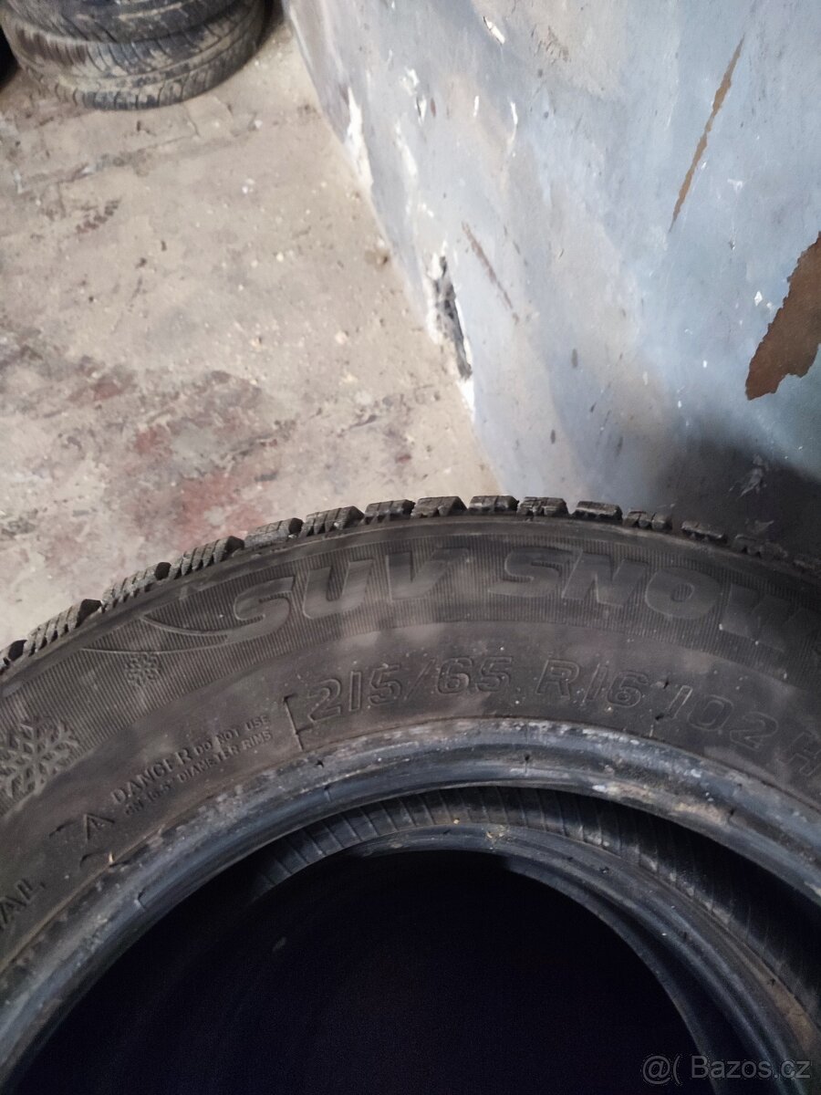215/65R16 - 2
