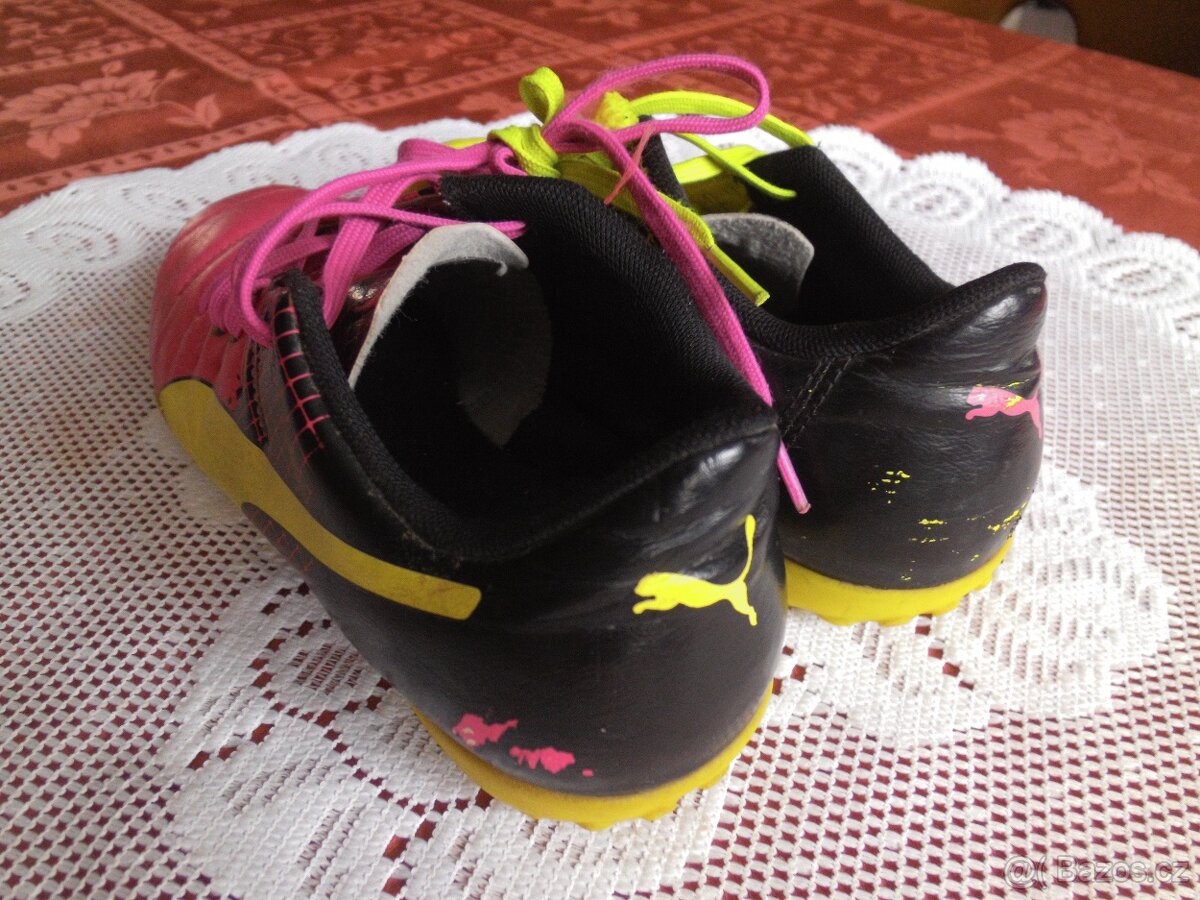 Kopačky PUMA - do haly - 2