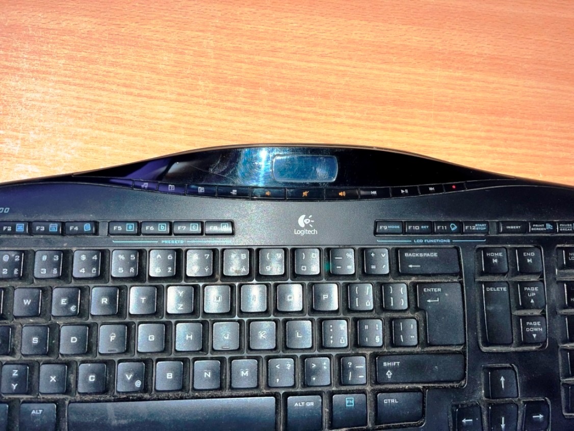 Logitech MX-3200 bezdrátový set - 2