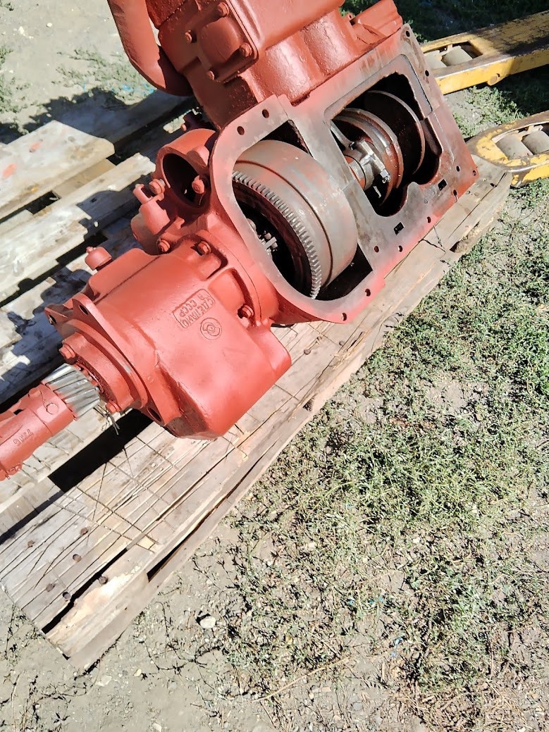Pomocný motor buldozér T130/T170 - 2