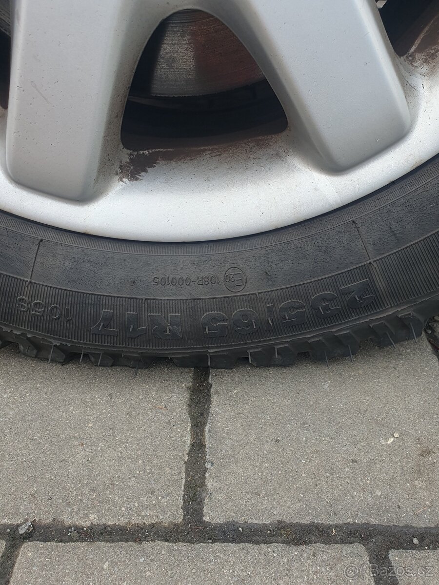 Mercedes ml original kola do terénu pneu 235/65 r17