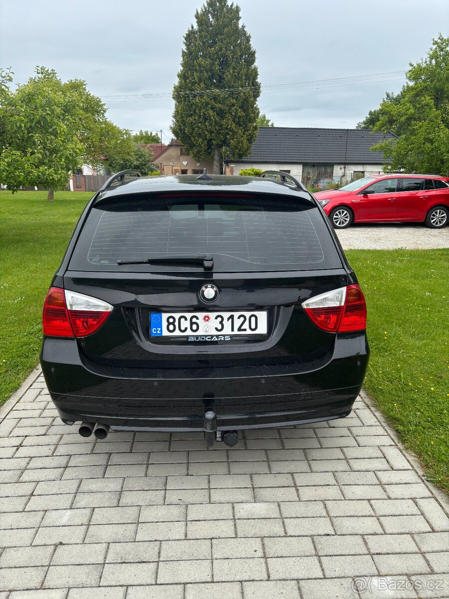 BMW E91, 325i, 160kw, manuální 6q - 2