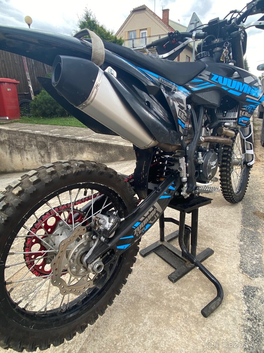 Zuumav 300