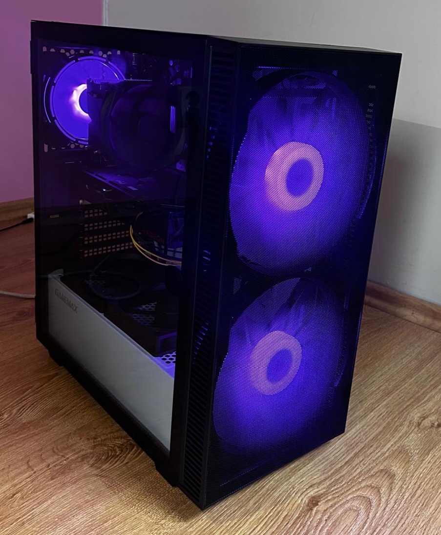 Herní PC – i5-8500 / RX 6600 XT / 16GB RAM - 2