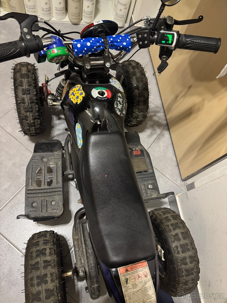 Hecht čtyřkolka elektrická 800w