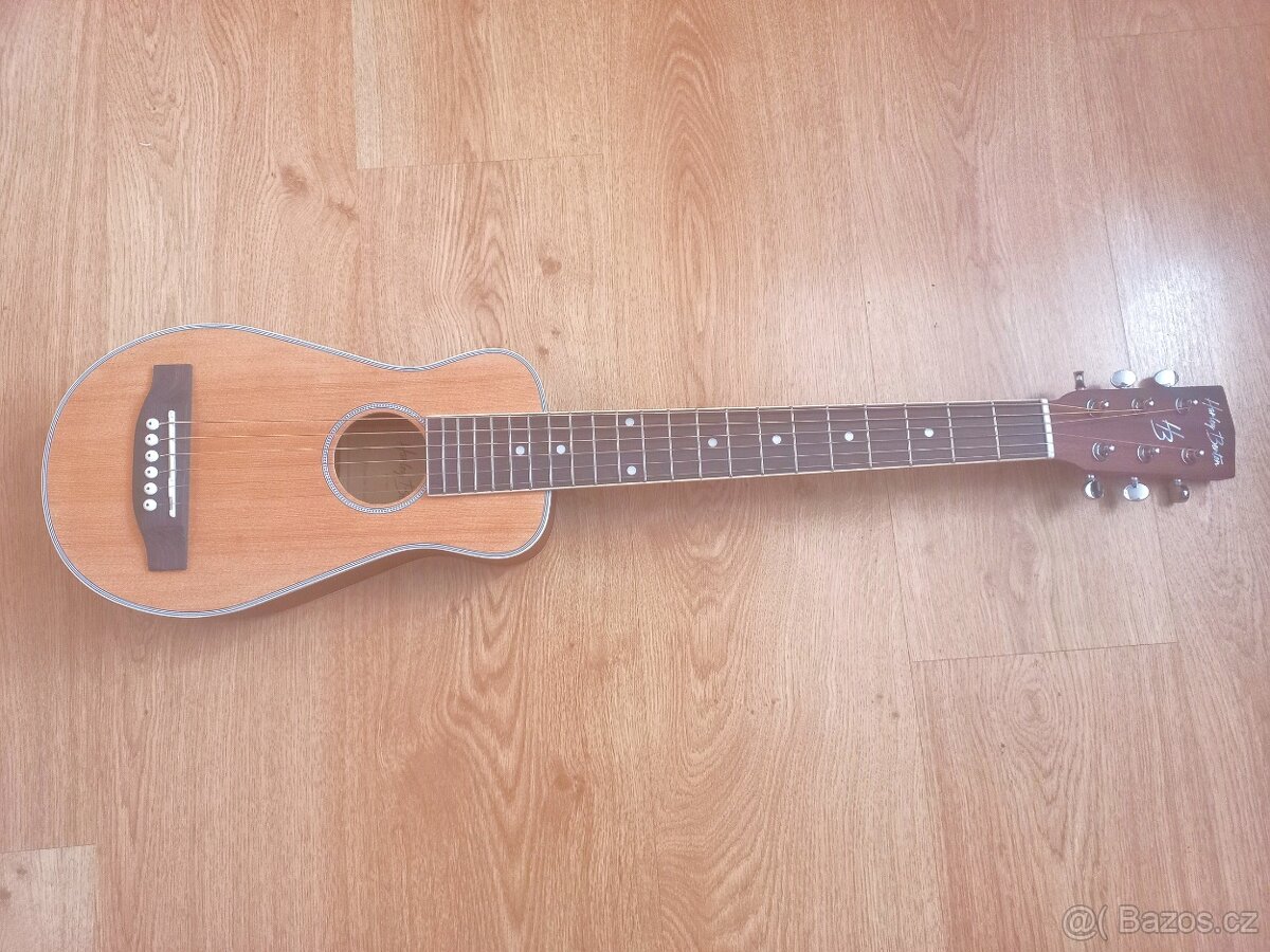 Prodej malé cestovní kytary, málo hraná, jako nová - 2