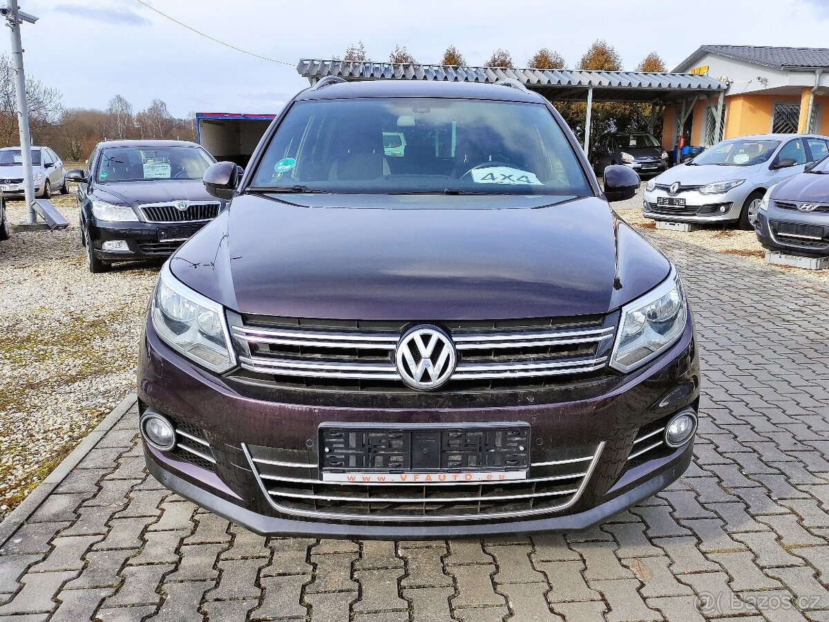 VW TIGUAN 2.0 TDi 130KW 4x4 SPORT LIFE,ALU,ZÁVĚS 2200kg - 2