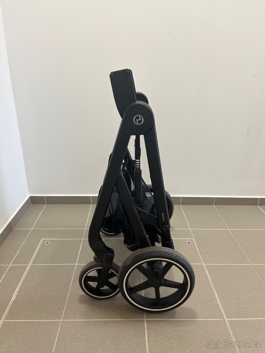 Luxusní kočárek 3v1 Balios S – TOP stav - 2