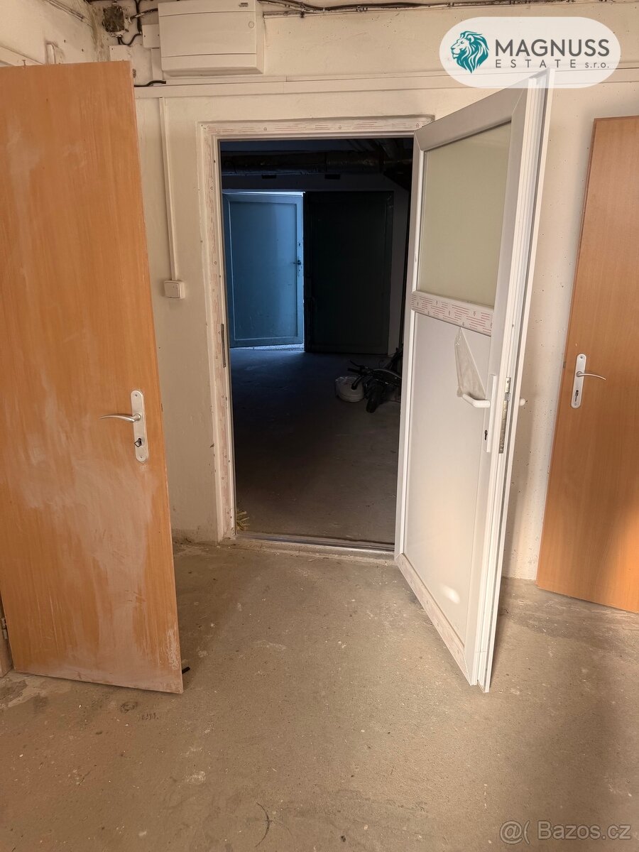 Pronájem garáže na adrese Rokycanova - 2
