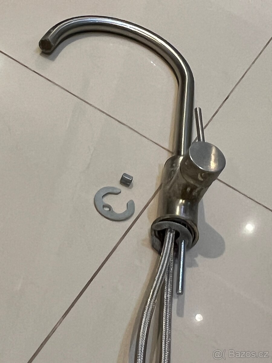 Ikea – zachovalá kuchyňská mísící baterie včetně hadiček - 2