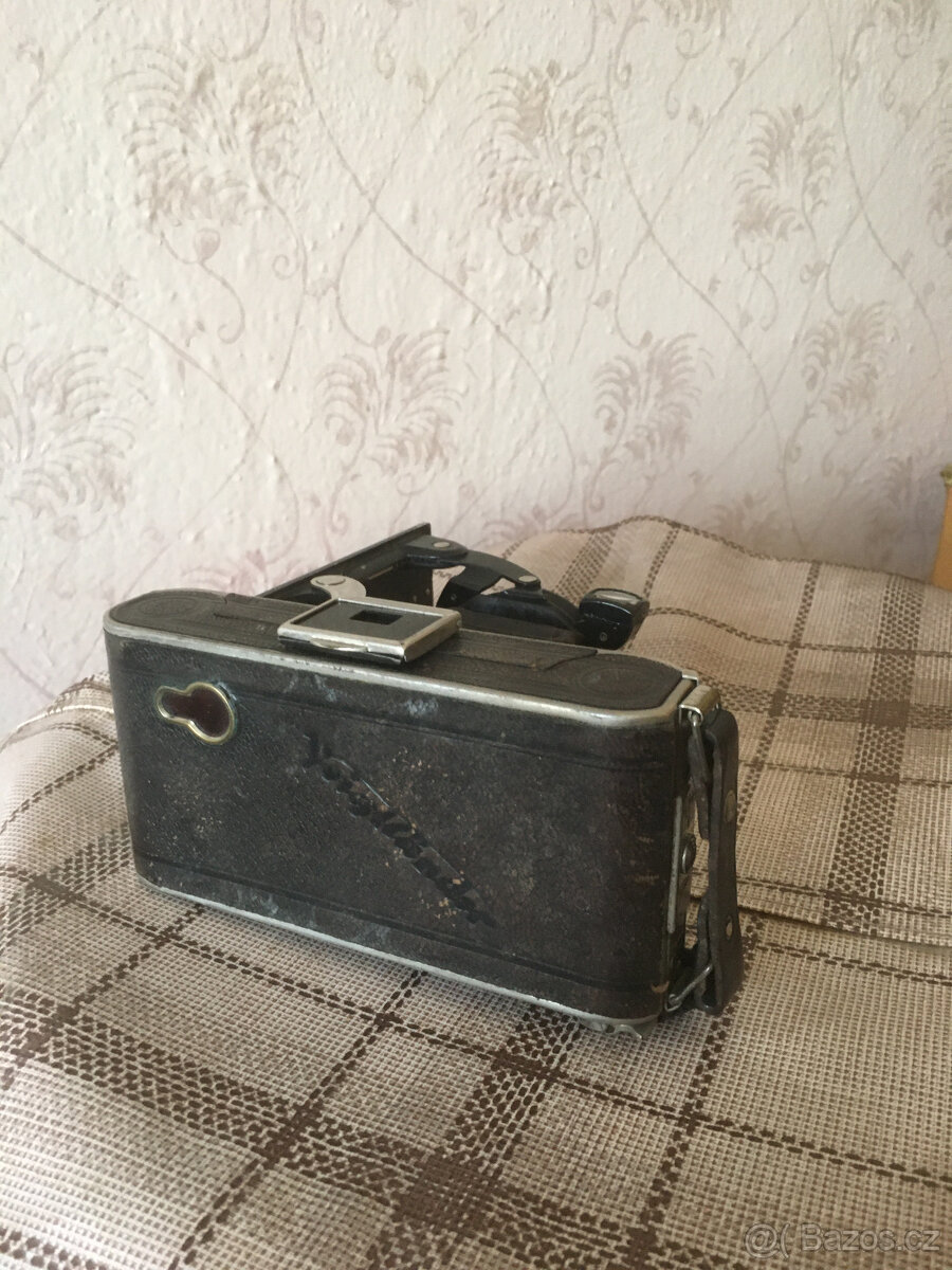 PRODÁM STAROŽITNÝ FOTOAPARÁT - 2