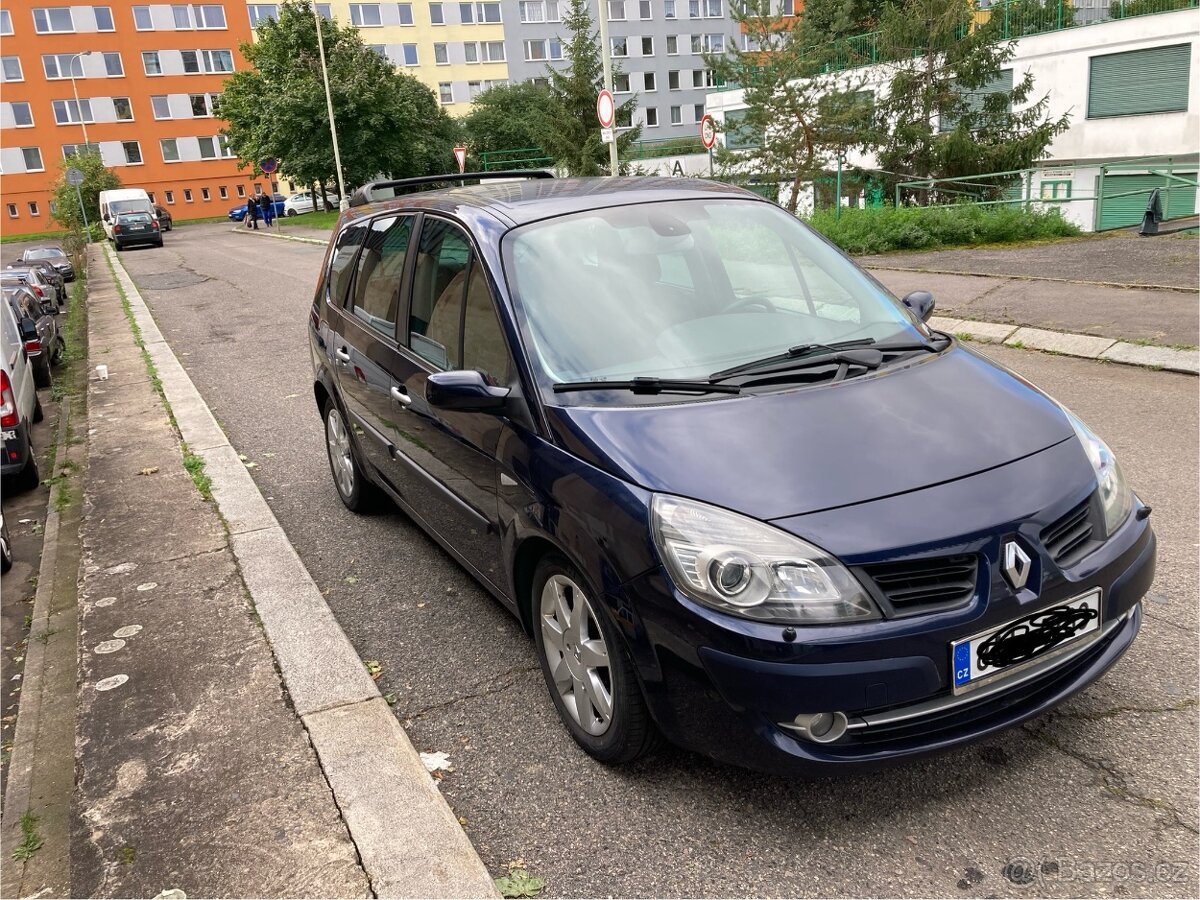 Renault Grand Scenic 2.0DCI 110 kW - 2