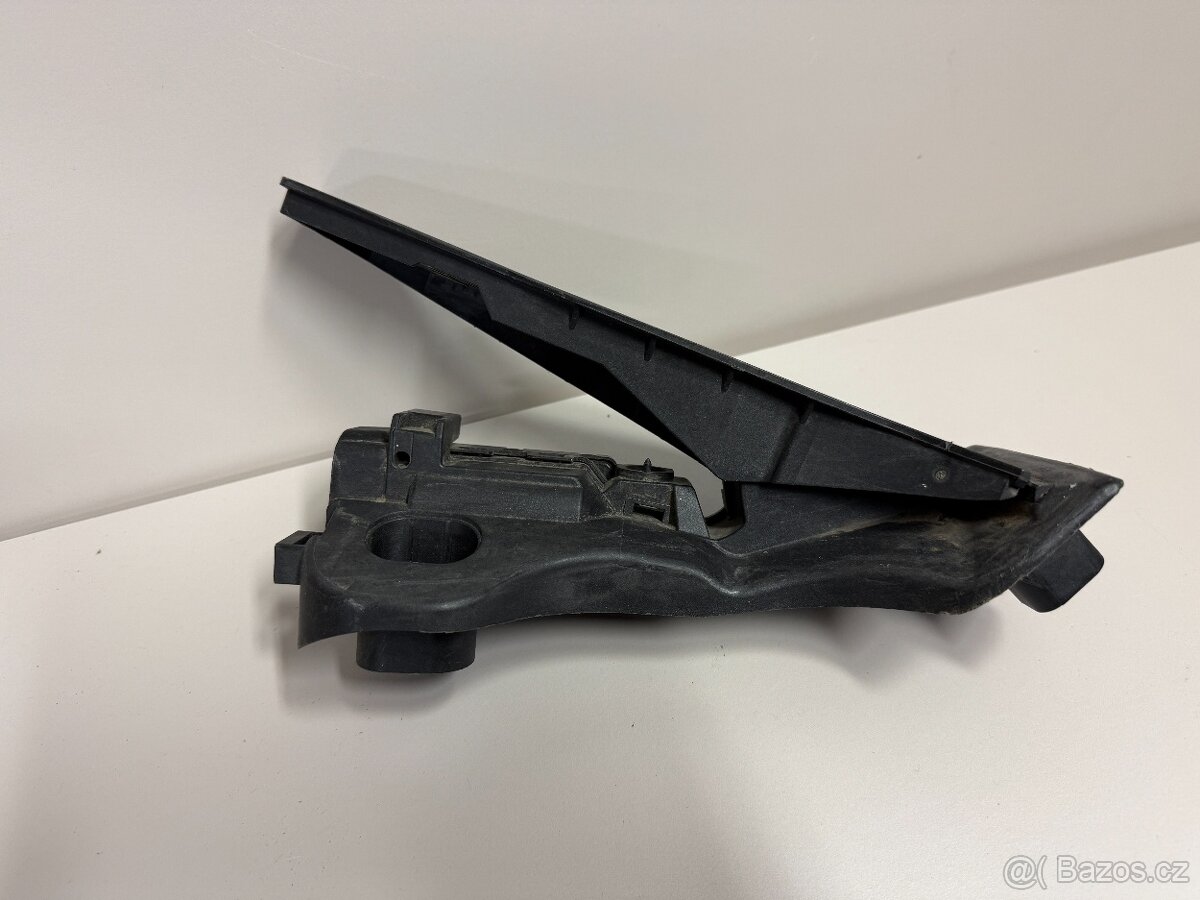 Plynový pedál 1K1 721 503 - 2