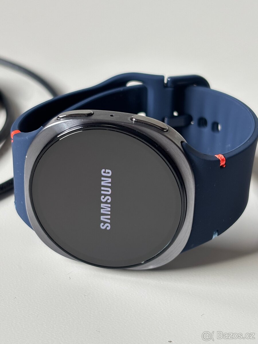 Samsung Galaxy Watch 8 40mm, Dark blue & Silver - 2