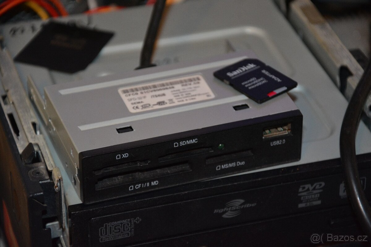 Čtečka paměťových karet SEMA SFD 321F - 2