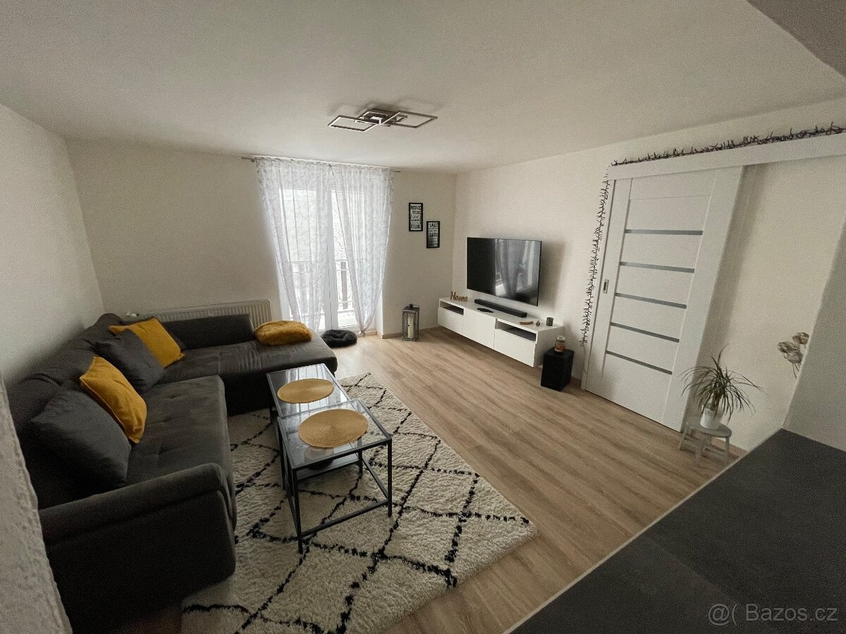 PRONÁJEM BYTU – Meziboří - 2