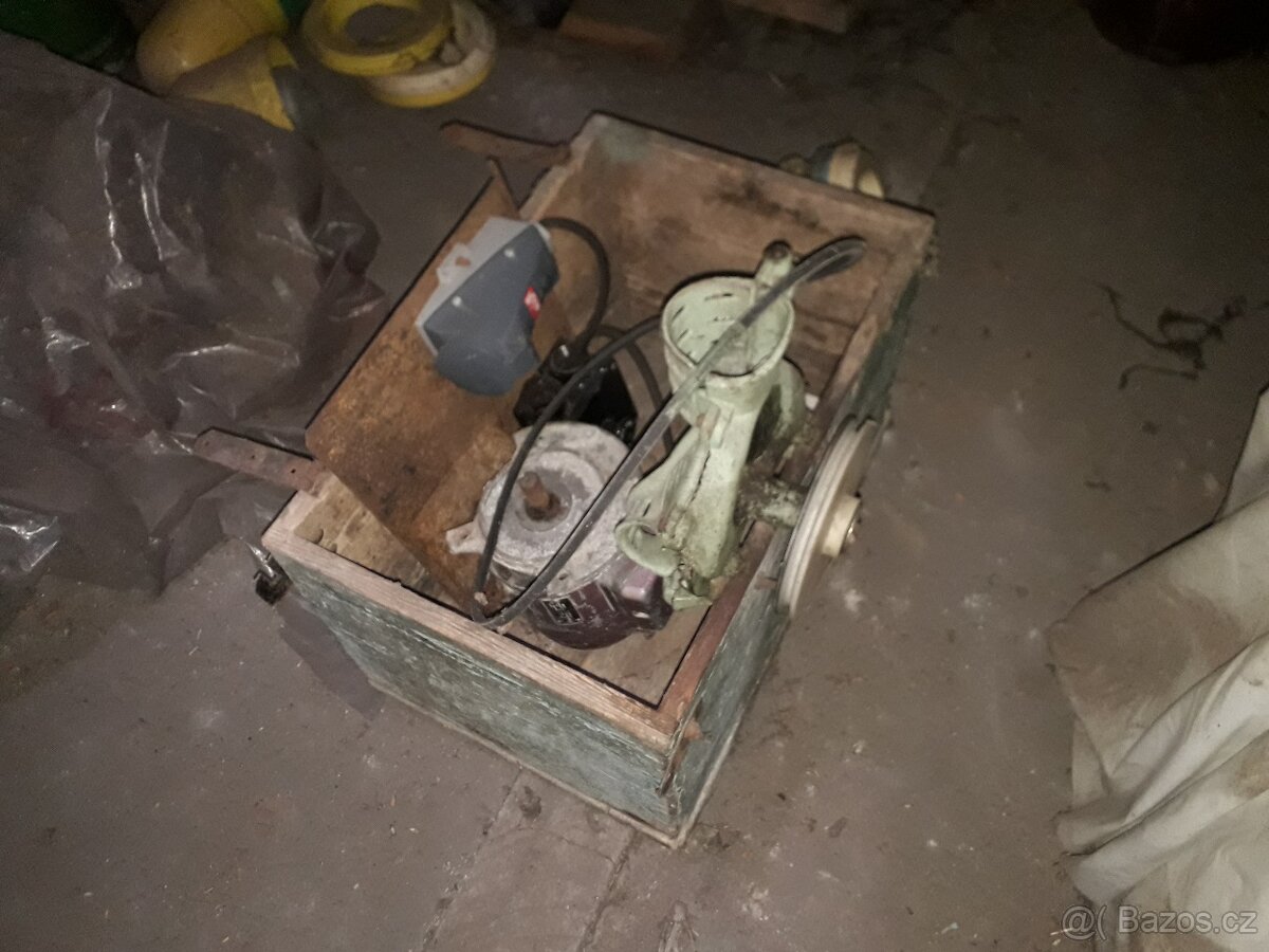 Loupac na kukurici - 2