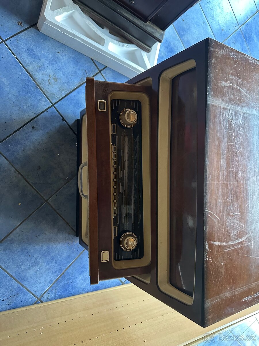 Gramorádio Tesla 1106 A - 2