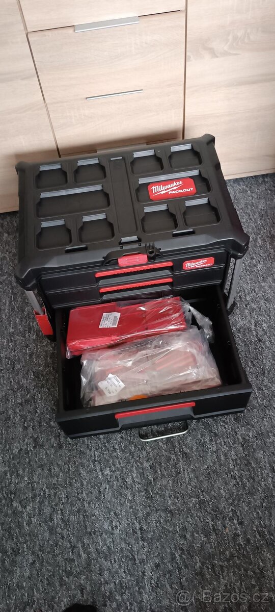 Milwaukee Packout 4932493190 černý - 2