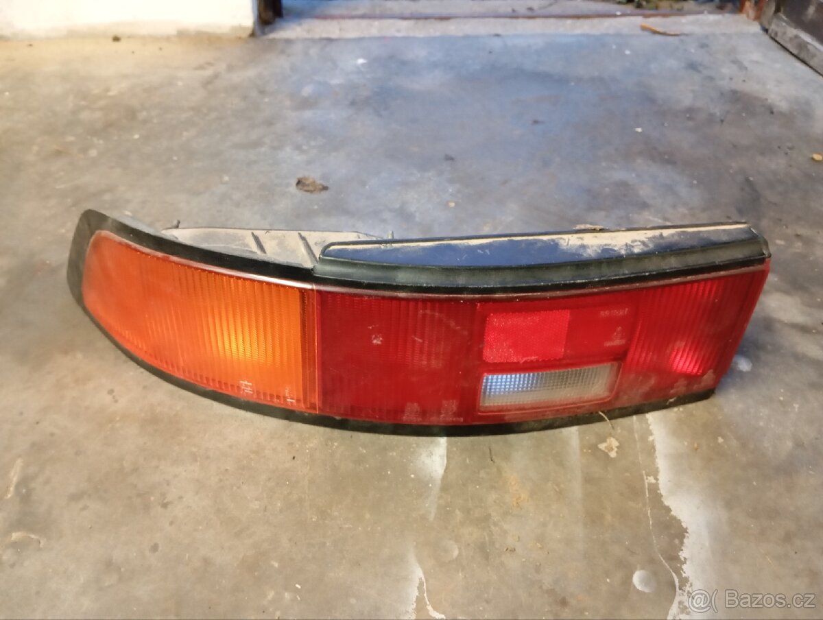 Světla Mazda 323f gb - 2