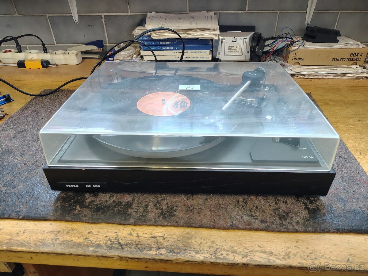 Gramofon Tesla NC 580 - 2