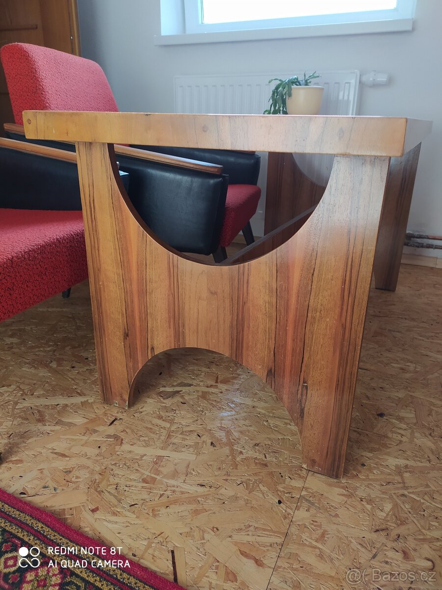 konferenční retro stůl,židle, obraz - matka s děťátkem - 2