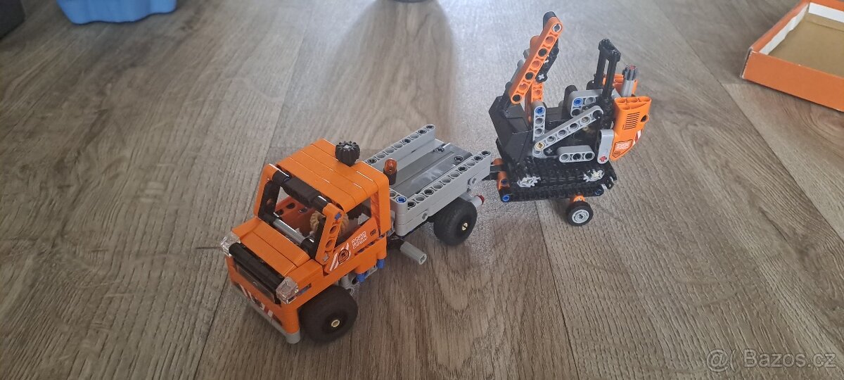 Lego technic 42060 (dopravní služby) - 2