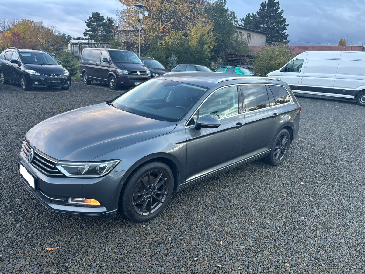 Volkswagen Passat - 2