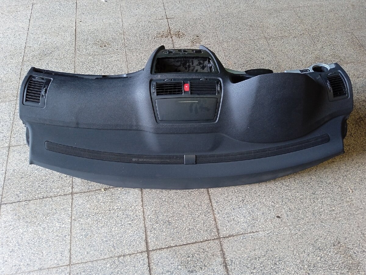 Palubní deska Octavia 2. - 2