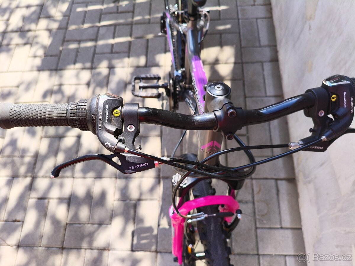 Dívčí kolo Author 24 - 2