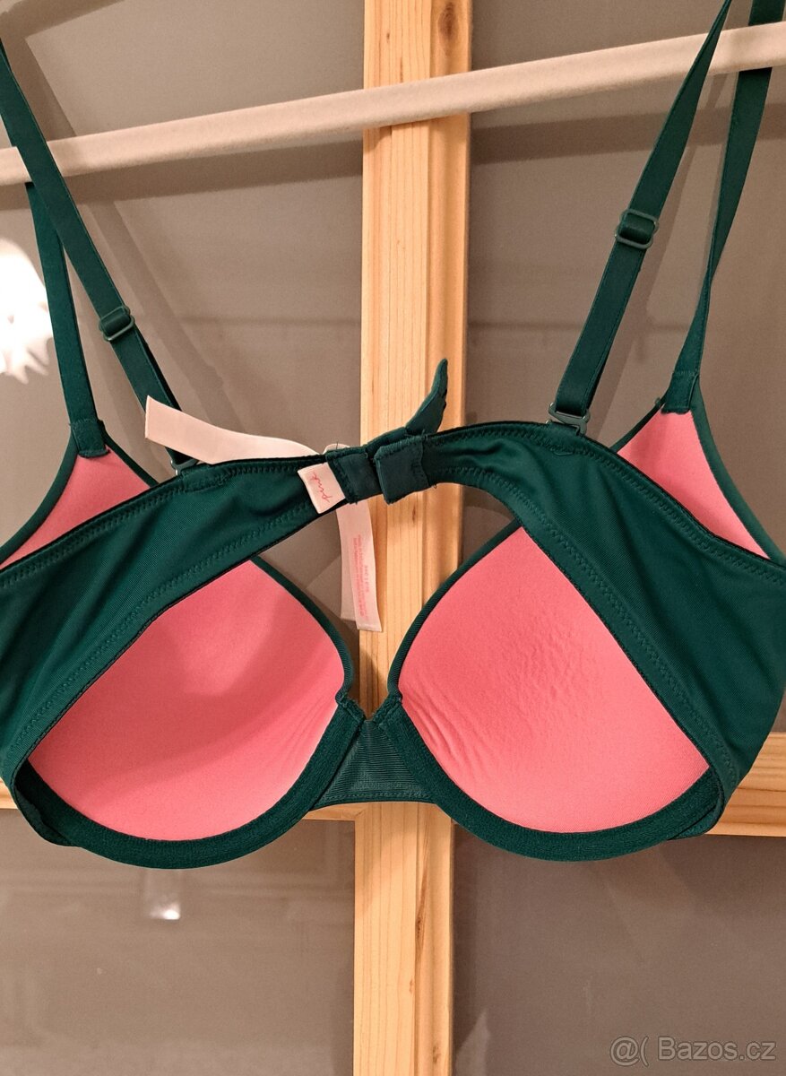 PODPRSENKA....VICTORIA S SECRET...34 C - 2