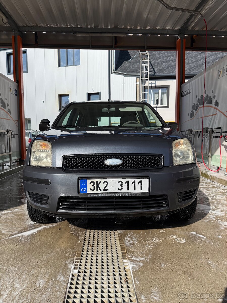 Ford fusion - 2