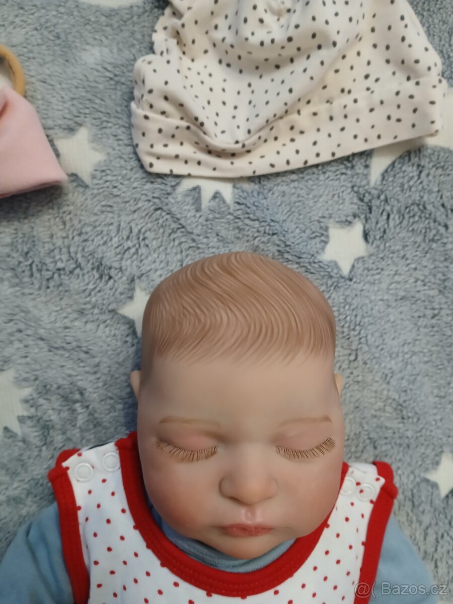 Realistická panenka - 2