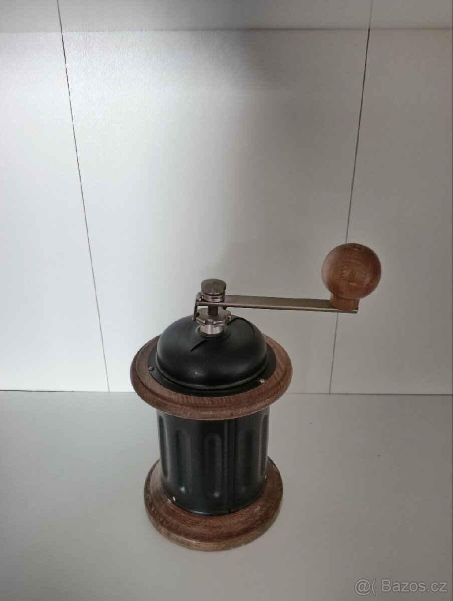 Mlýnek na kávu - 2