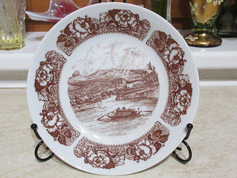 Dekorativní porcelánové retro talíře - 2