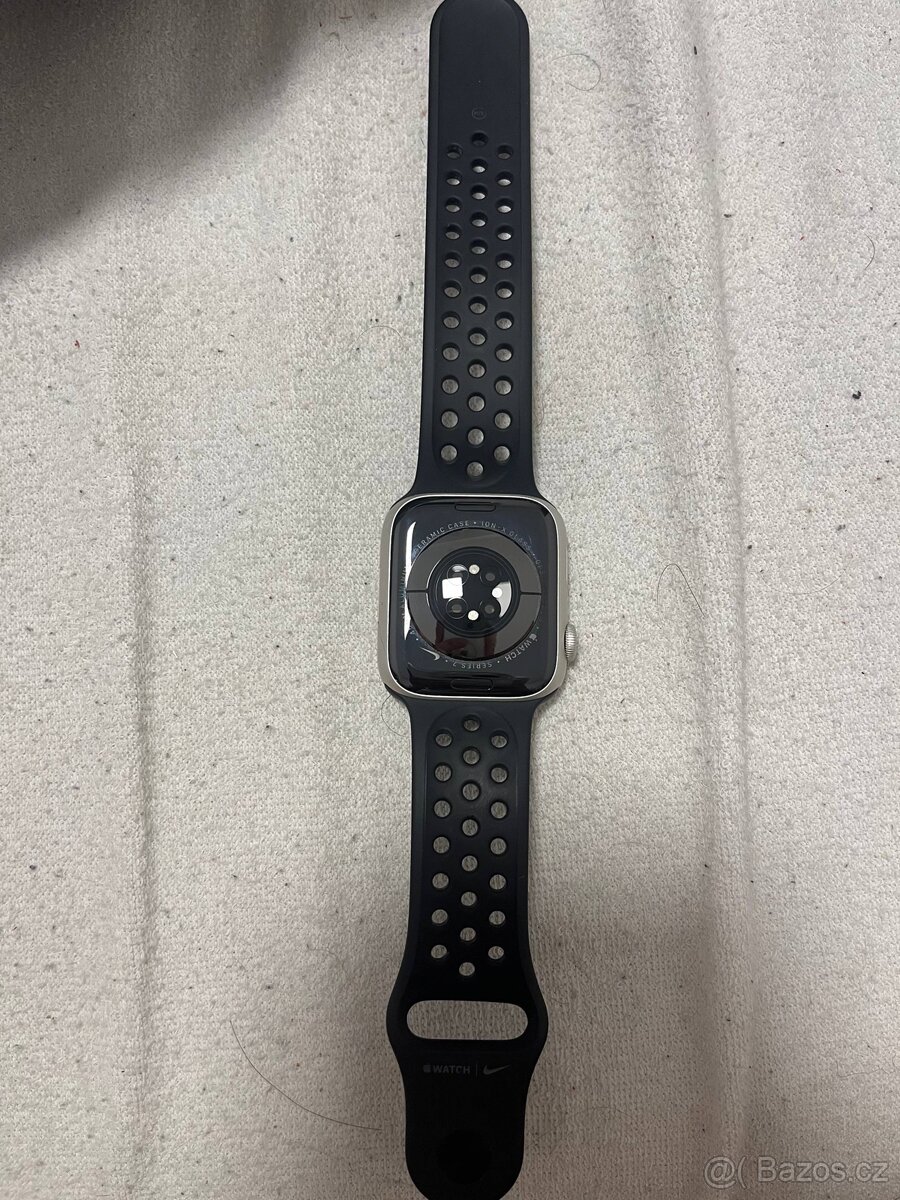 Prodám Apple Watch Series 7, edice Nike 45 мм - 2