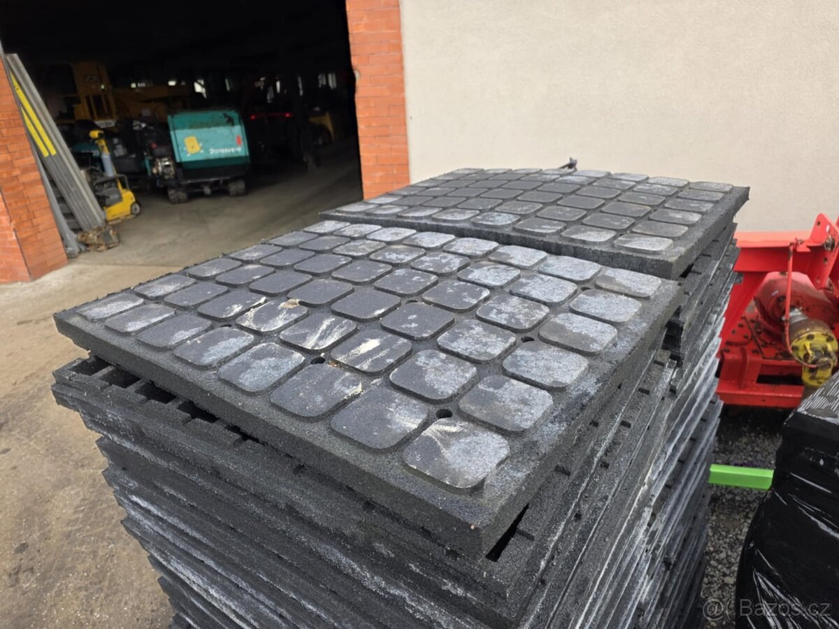 GUMOVÉ DLAŽDICE - 2