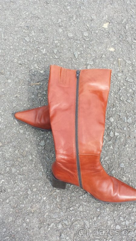Prodám značkové dámské kozačky - 2