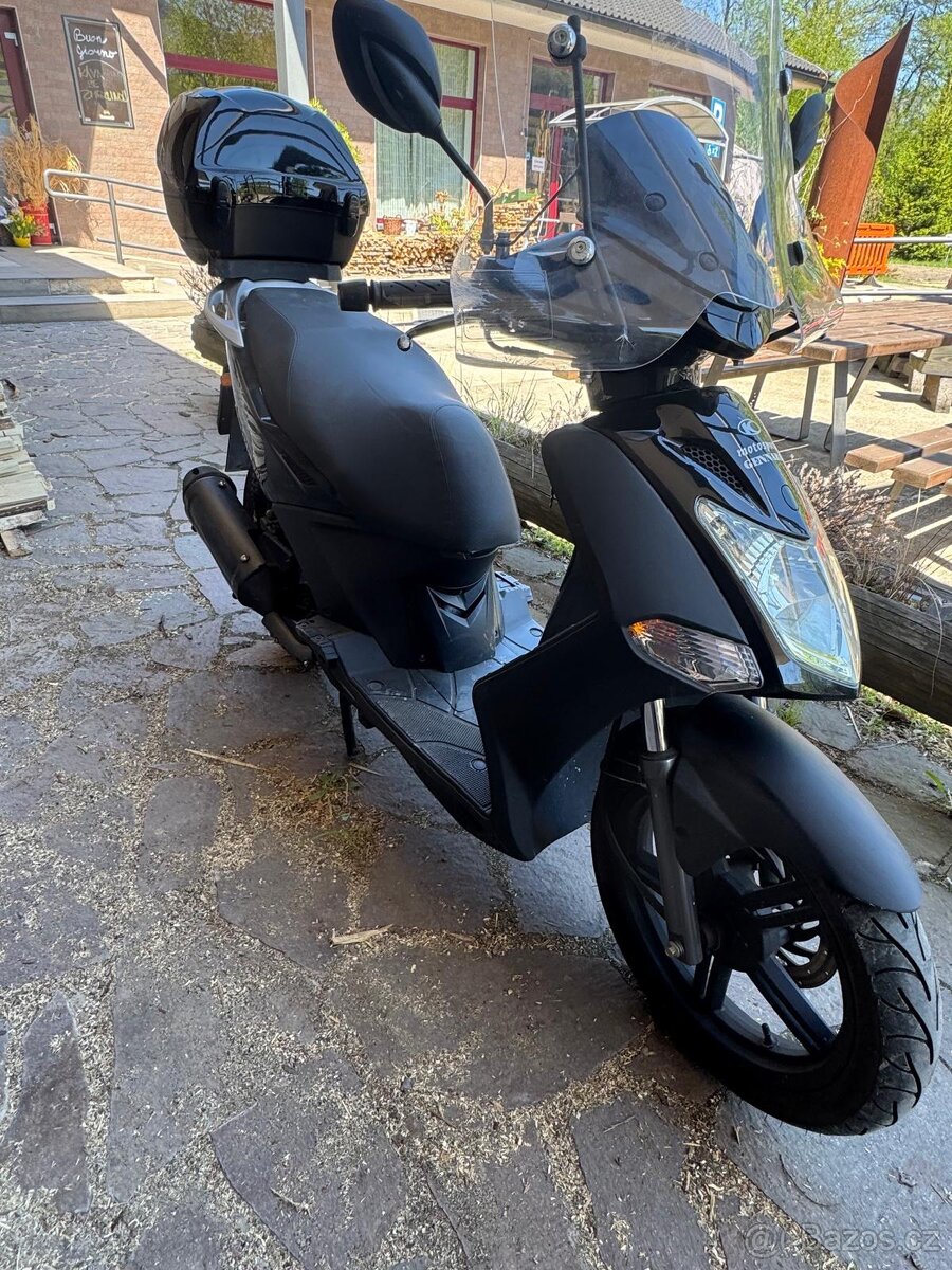 Skútr KYNKO AGILITY 150 - 2