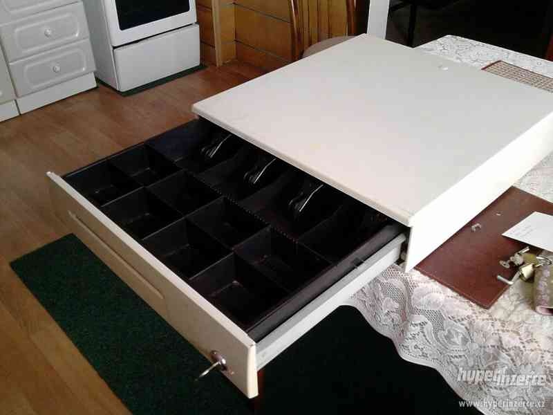 Pokladní zásuvka - kasa - 2