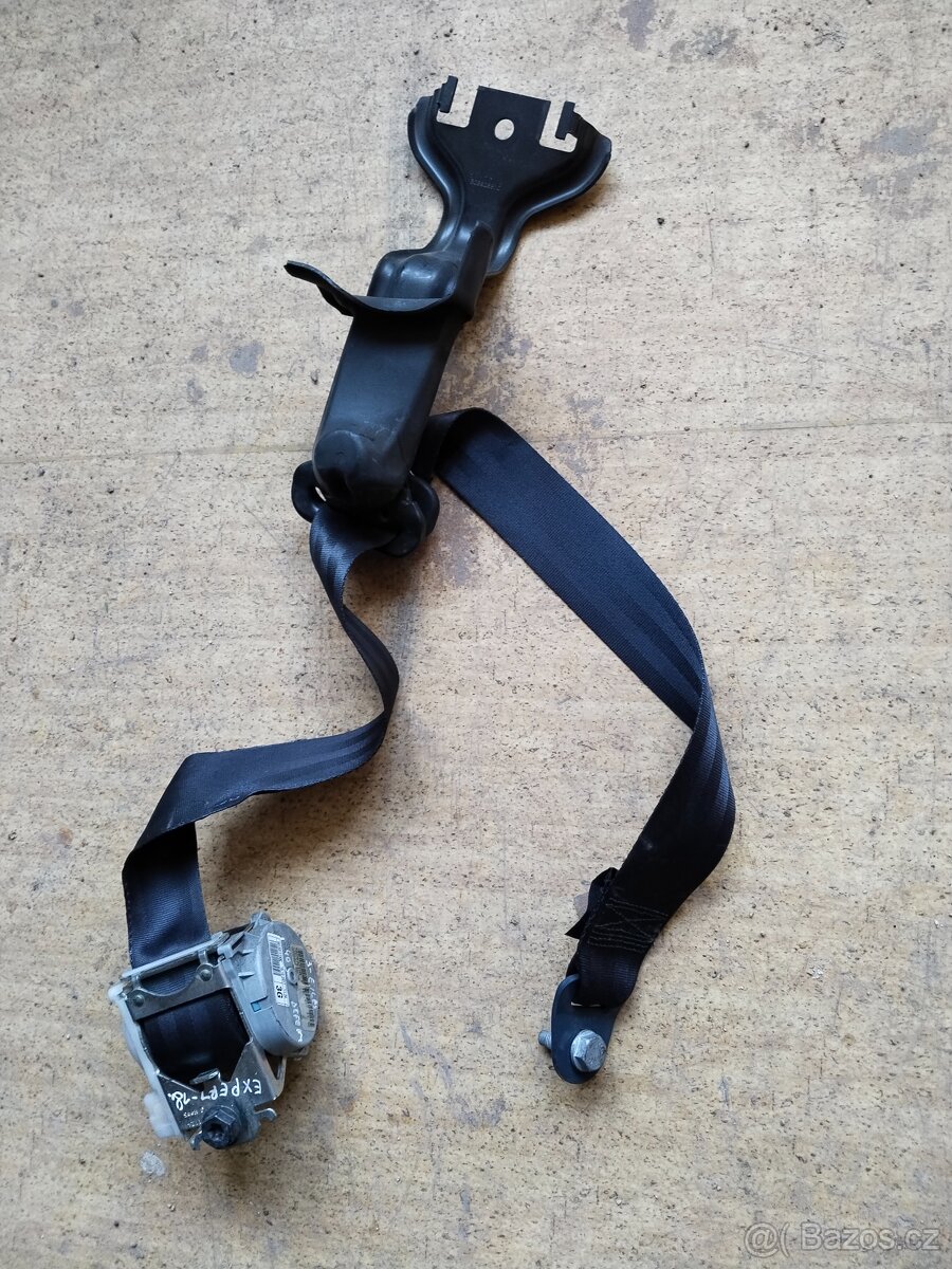 držák pásu třetí řady spacetourer traveller - 2