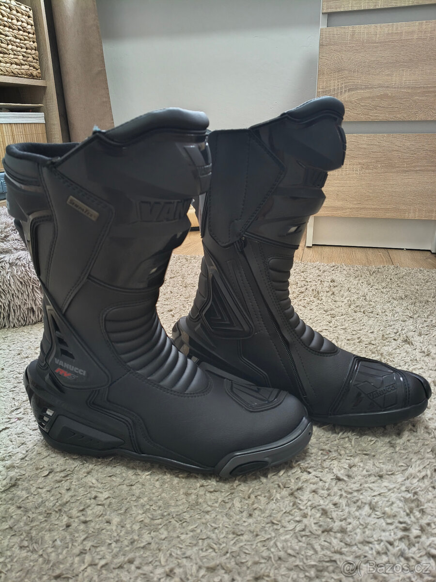 Vanucci RV5 vel. 42 - 2