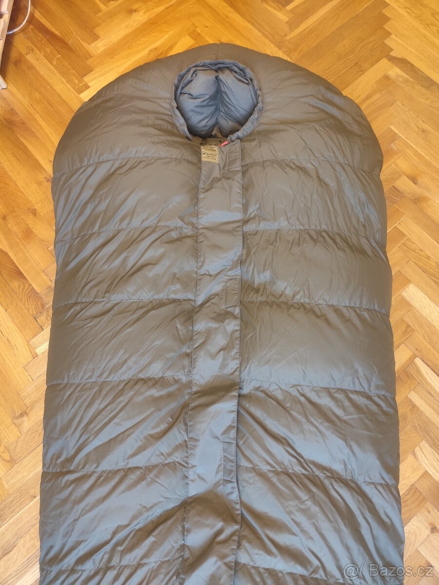 Zimní péřový spacák Carinthia - 2