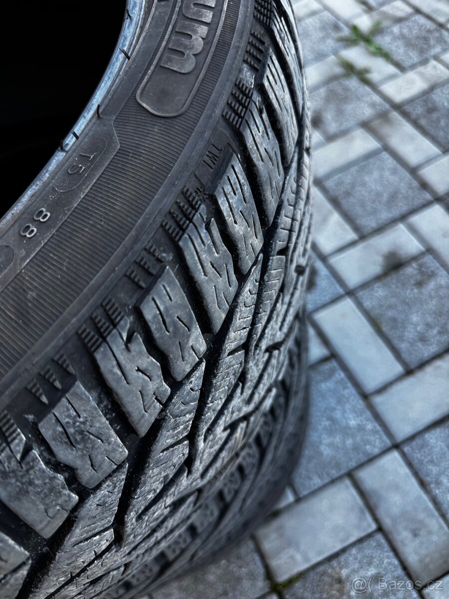 Zimni pneu 245/45/18 - 2