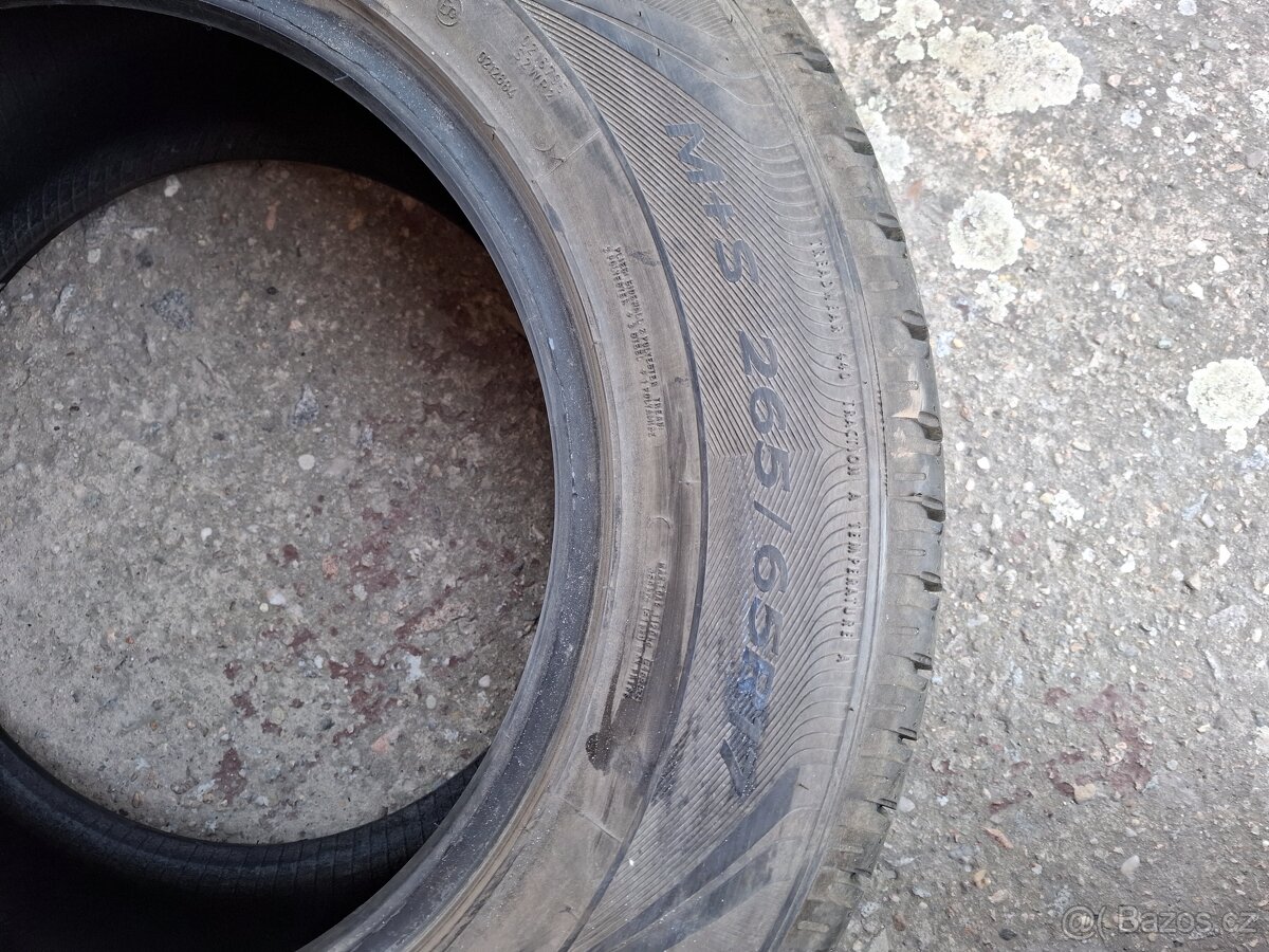 Goodyear Wrangler 265/65 R17