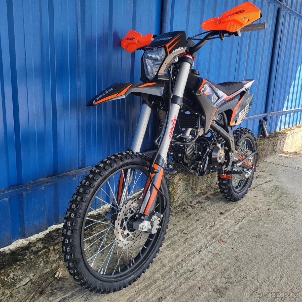 Motocykl ASIX XB68 140ccm 19/ 16" E-START + světlo