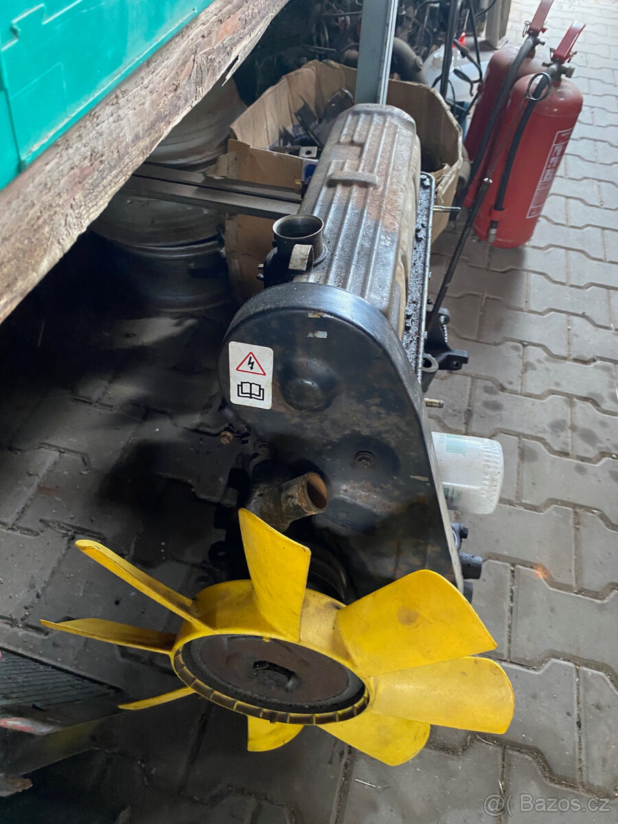 Ford 2.0 OHC motor