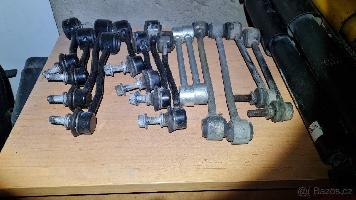 Jeep Wrangler JL a JK a Gladiator JT - díly